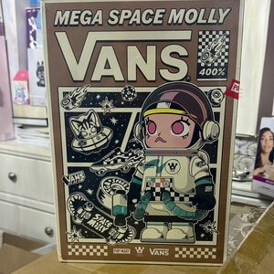 Vans Mega Space Molly 400%